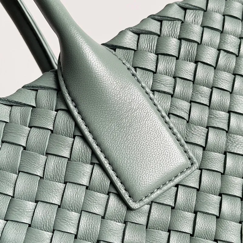 All categories 💚 Authentic bags 💚 BV 2025 new BV handbags